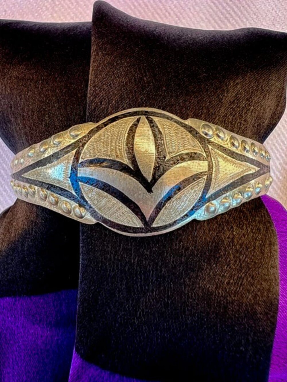 Vintage Soviet-era Kubachi (Dagestan) Niello Silver Handcrafted Bracelet